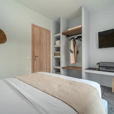 La Perla Suites Ájoi Apósztoli Kültér fotó